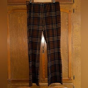 AE Women’s Plaid Straight Leg Pant